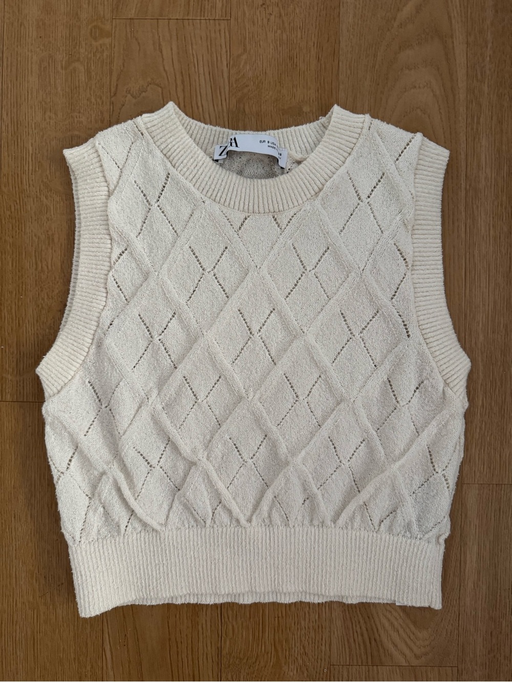 Zara - Cream Sleeveless Knit Diamond Pattern Sweater Vest